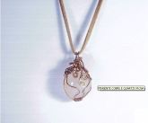 PINGENTE COBRE E QUARTZO ROSA
